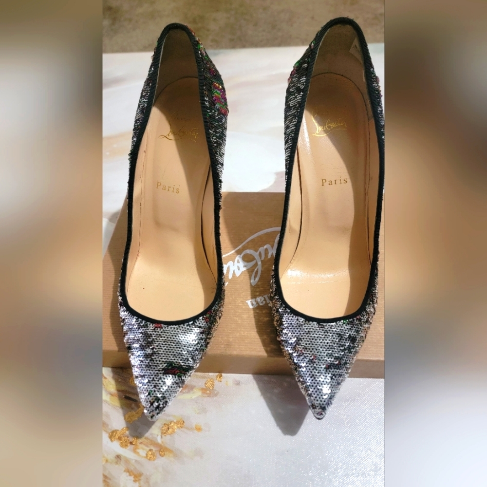 Louboutin heels 41 love the heel but want to give it. Heel hight is 4